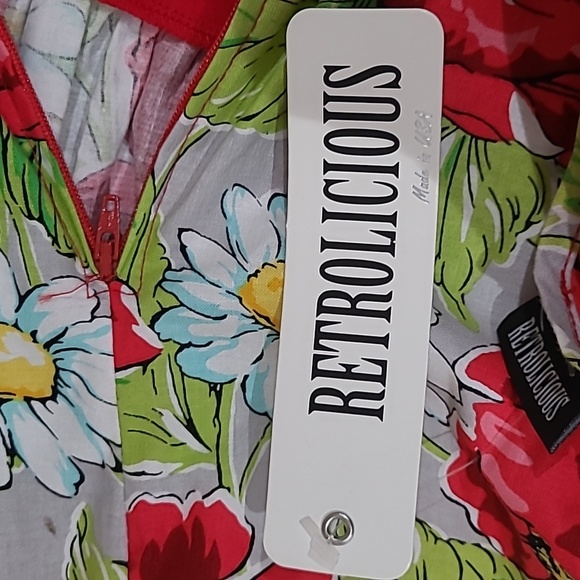 Retrolicious "Poppy" Dress - Picture 5 of 8